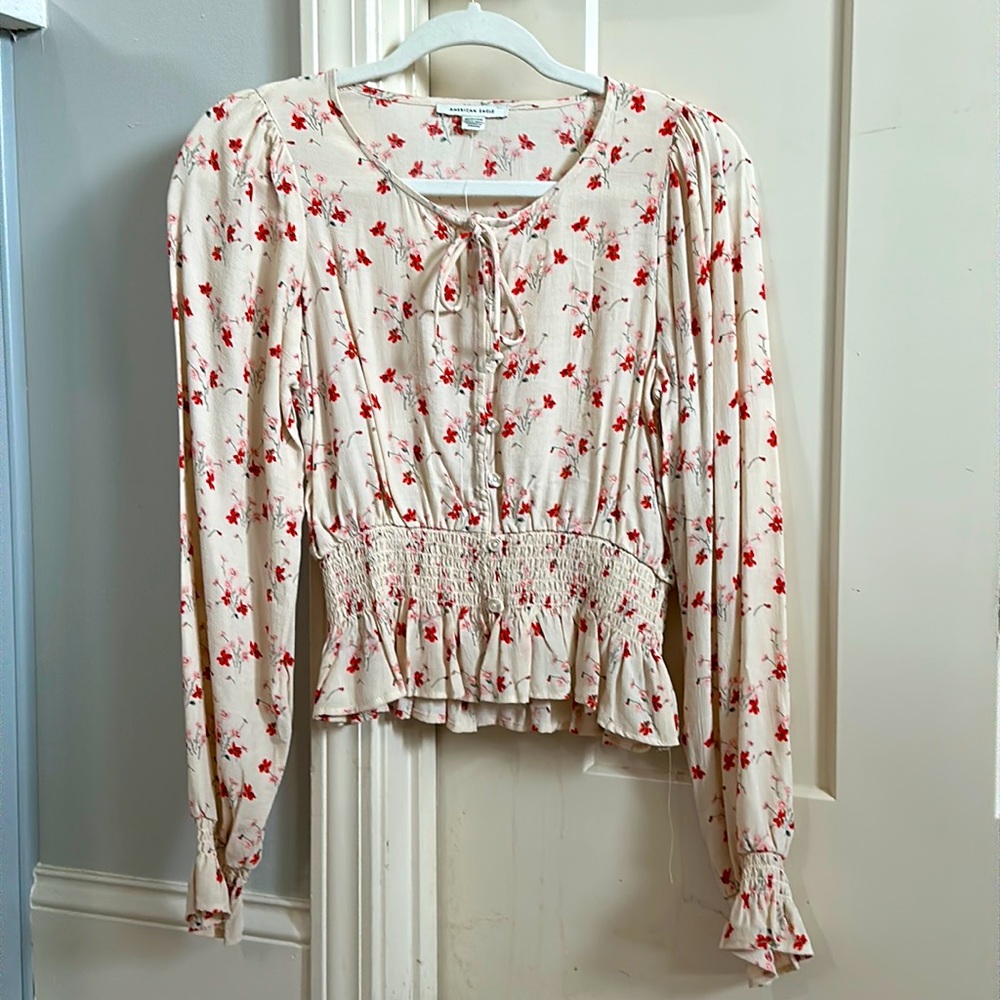 American Eagle printed button up bubble top
